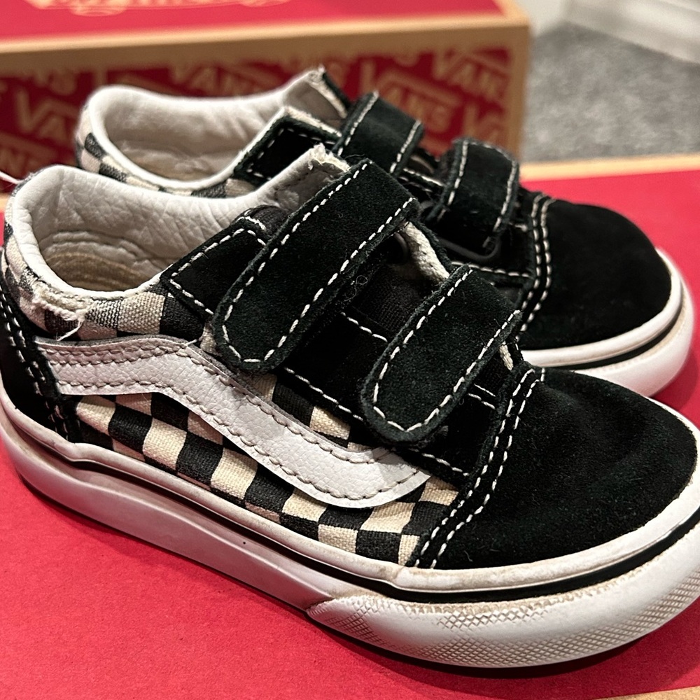 Toddler size 6 Old Skool Primary Check Vans